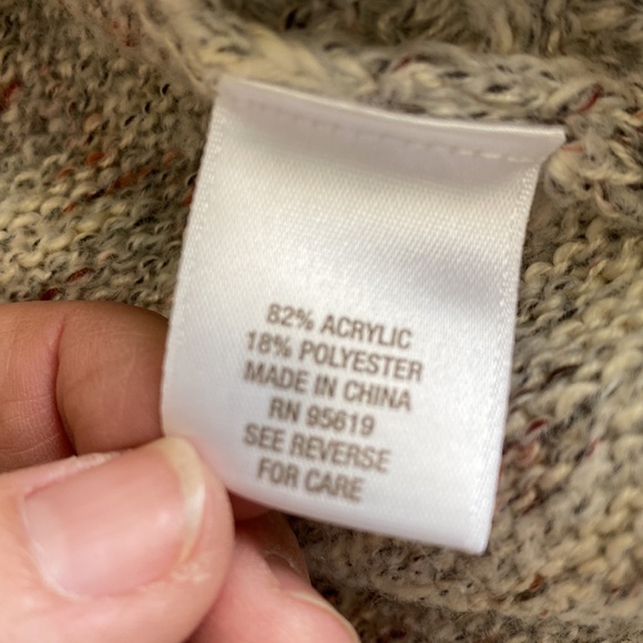 Multi color sweater - Picture 3 of 5